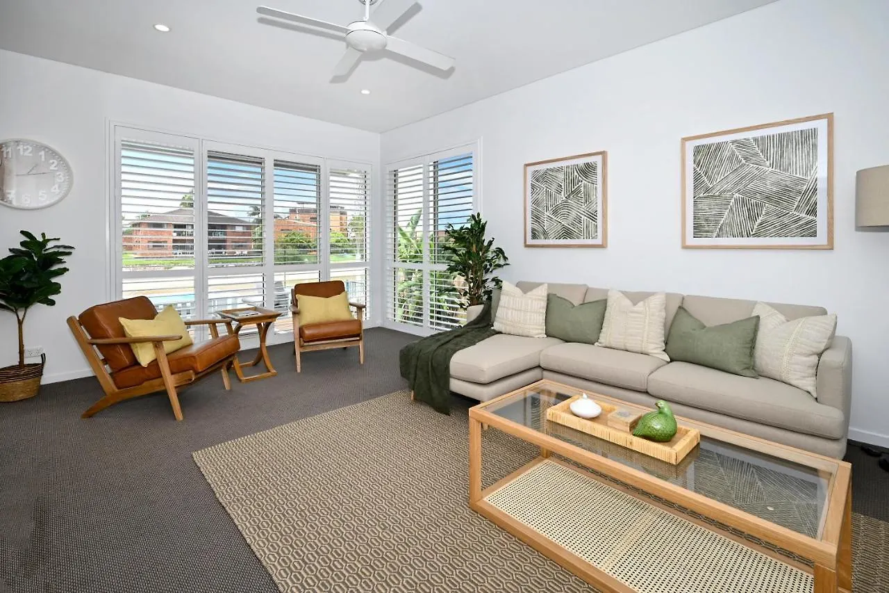Stunning Mooloolaba Waterfront Home -10 Guests Zb1 0*,  Australia