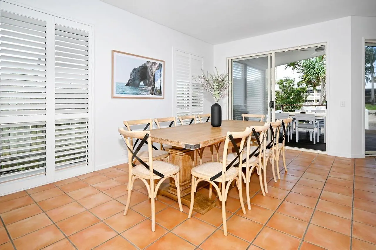Stunning Mooloolaba Waterfront Home -10 Guests Zb1