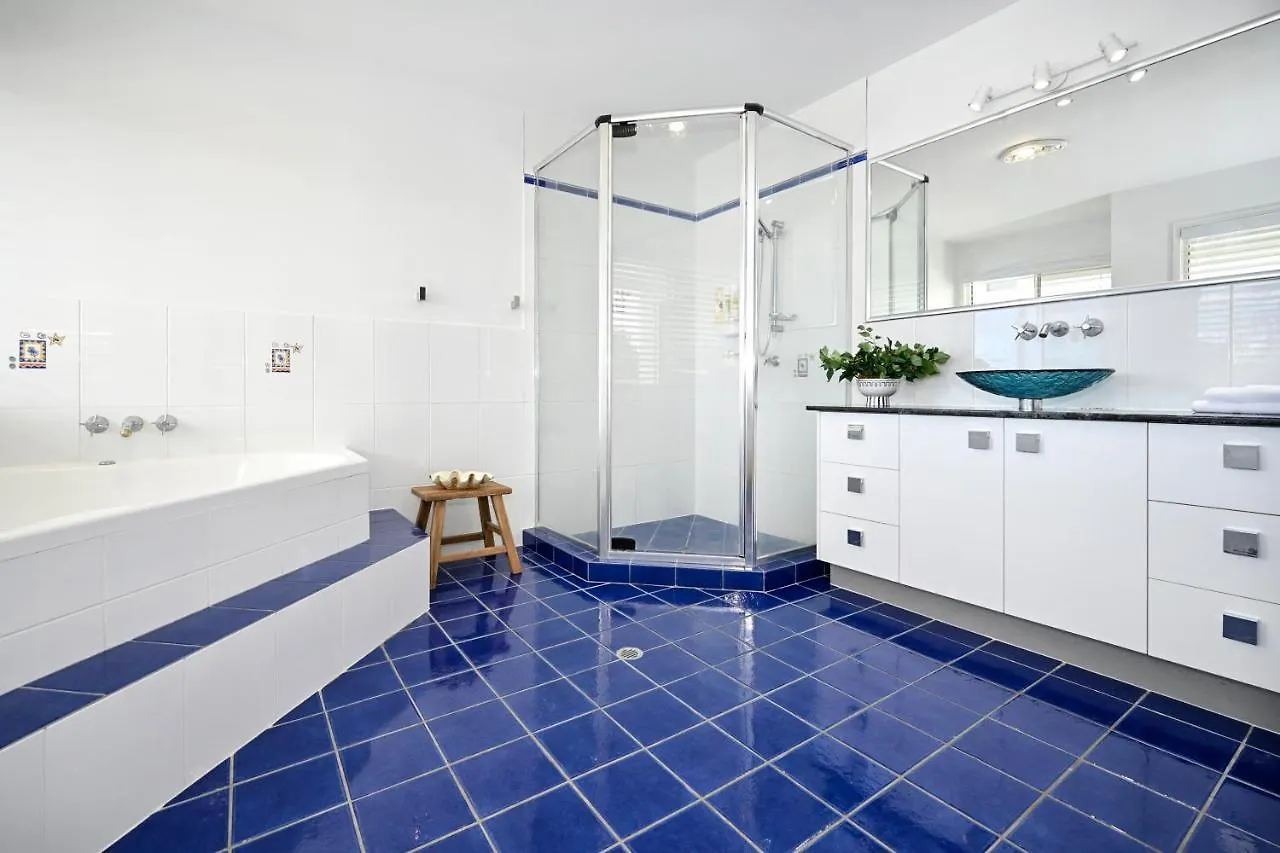 Stunning Mooloolaba Waterfront Home -10 Guests Zb1